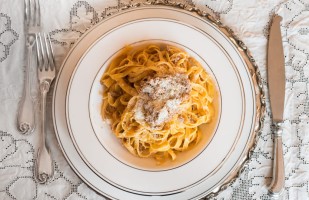 Small group Pasta and Tiramisu class in Montepulciano