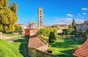 Pisa and Lucca Trip from Florence