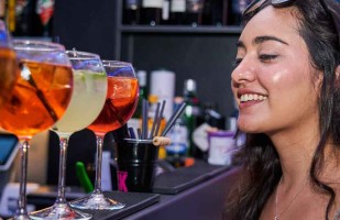 Tipsy Tour: Fun Bar Crawl In Florence with Local Guide